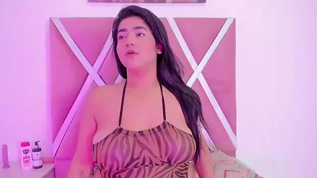 charlotterichardss from StripChat is Freechat