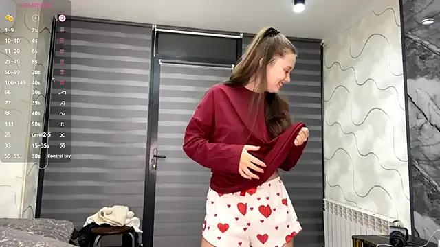 CharlynDini from StripChat is Freechat