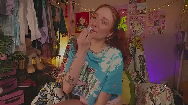 Charming_winky from StripChat is Freechat