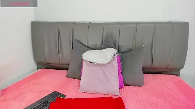 Cherllynn from StripChat is Freechat