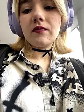 Cherry___Blossom from StripChat is Freechat
