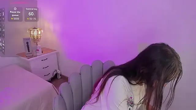 Girls: try live performances with matured performers, from dancing to quirks, in a variety of beautiful sex cams.