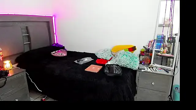 Cherrynoa from StripChat is Freechat