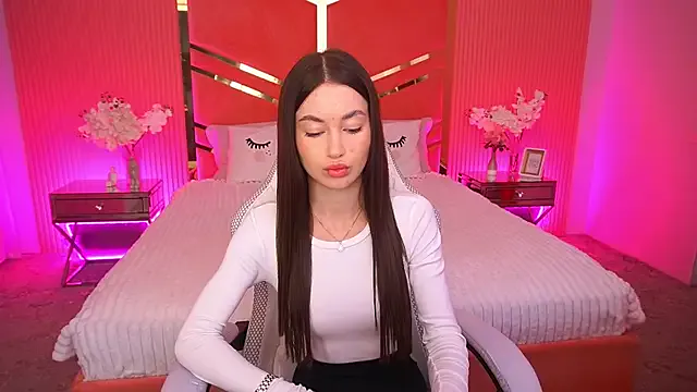 CherryyLulu from StripChat is Freechat