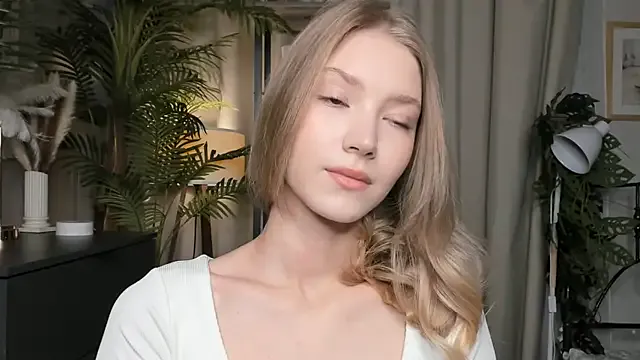 ChinBonnell from StripChat is Freechat