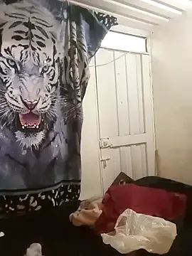 chloe_03_ from StripChat is Freechat