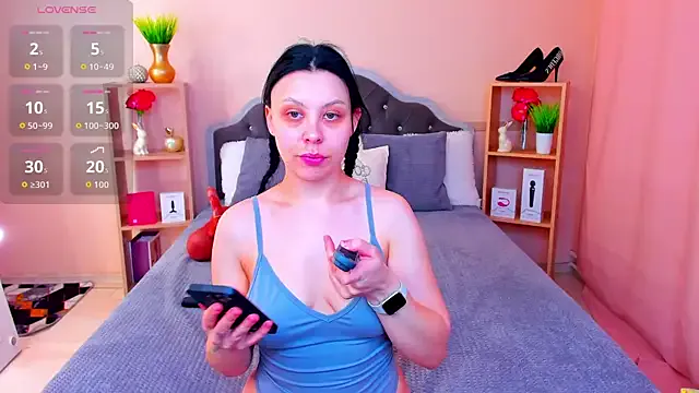 ChloeBrut from StripChat is Freechat