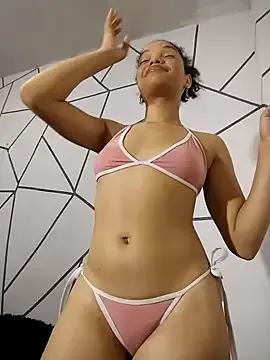 ChloeRaviss from StripChat is Freechat