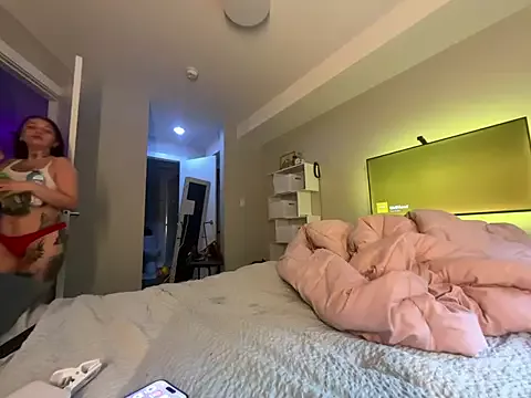 Girls: try live performances with matured performers, from dancing to quirks, in a variety of beautiful sex cams.