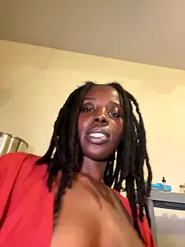 Choclatepeaach from StripChat