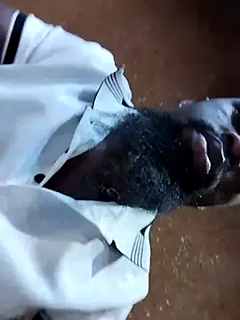 Chocolate_factory_man from StripChat is Freechat