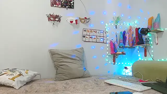 Girls: try live performances with matured performers, from dancing to quirks, in a variety of beautiful sex cams.