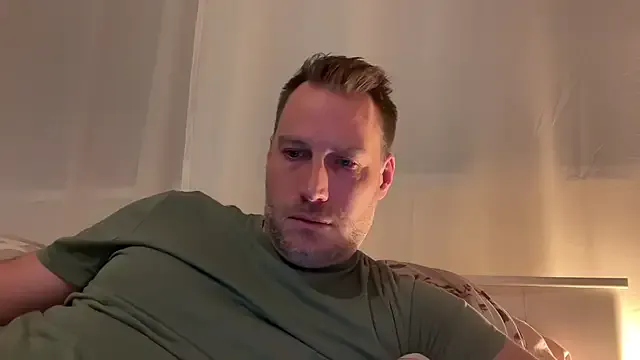 Christian87xxx from StripChat is Freechat