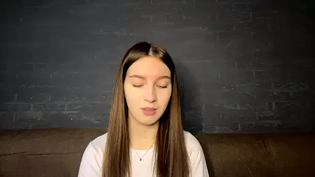 CindaWinn from StripChat is Freechat