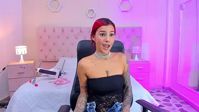 CinthiaCollins from StripChat is Freechat