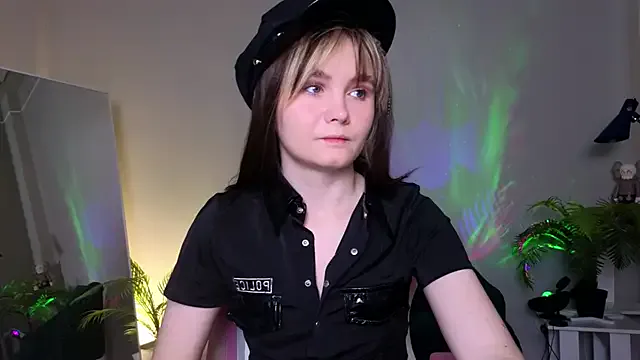 CiriRianonn from StripChat