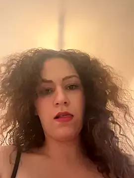 claraaa077 from StripChat is Freechat