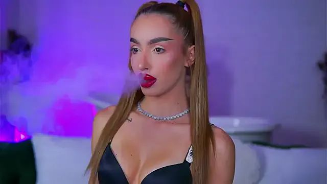 ClaraBenatti from StripChat is Freechat