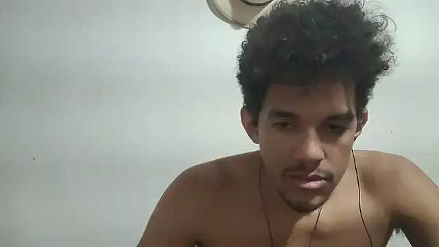 ClaraRenzi from StripChat is Freechat