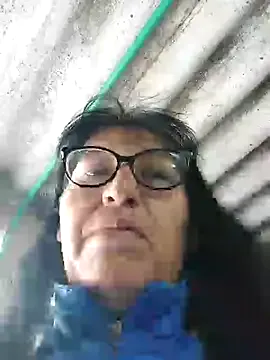 clarita_01 from StripChat is Freechat