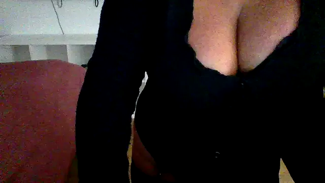 cleo094 from StripChat is Freechat