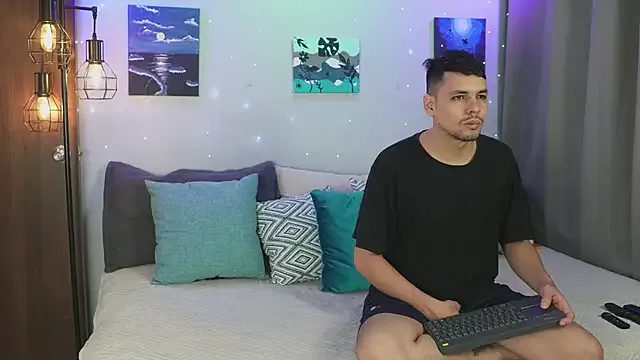 Cleoanubis- from StripChat is Freechat