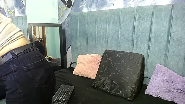 Cloe16_ from StripChat is Freechat