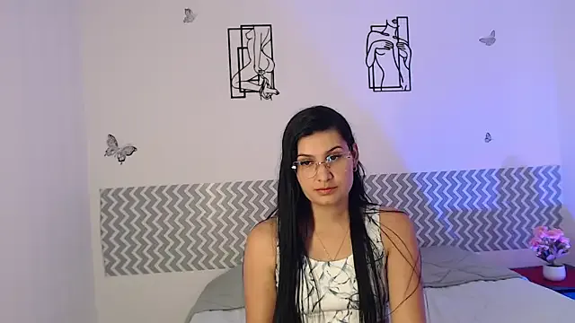 Cloehonney from StripChat