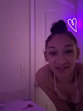 cocopufffs from StripChat is Freechat