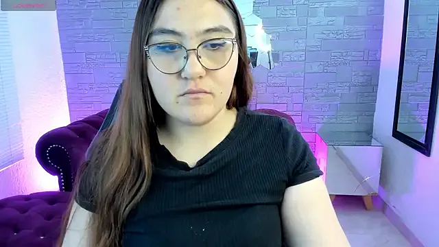 conniejames_m from StripChat is Freechat