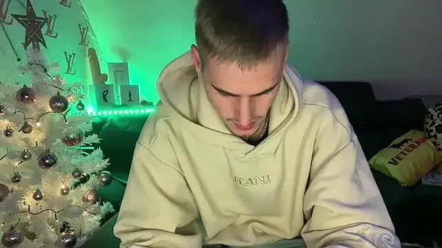 Cookieboy88 from StripChat