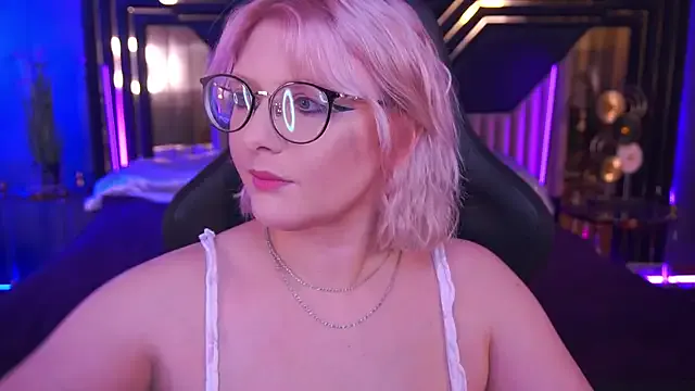 CoolTatis from StripChat