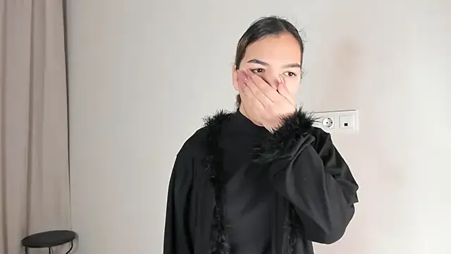 CoreenLuebbers from StripChat is Freechat