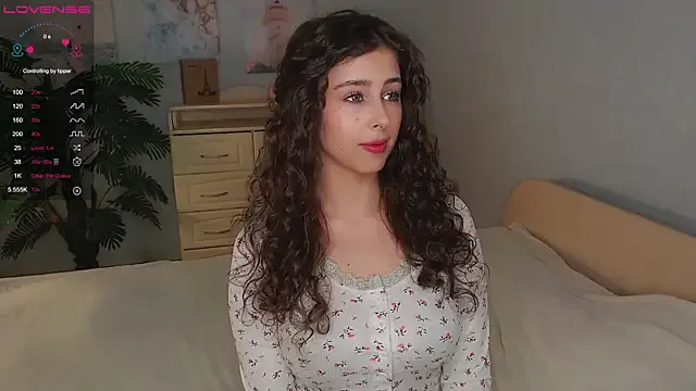 cosmosbaby from StripChat is Freechat