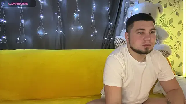 coupleinspire from StripChat is Freechat