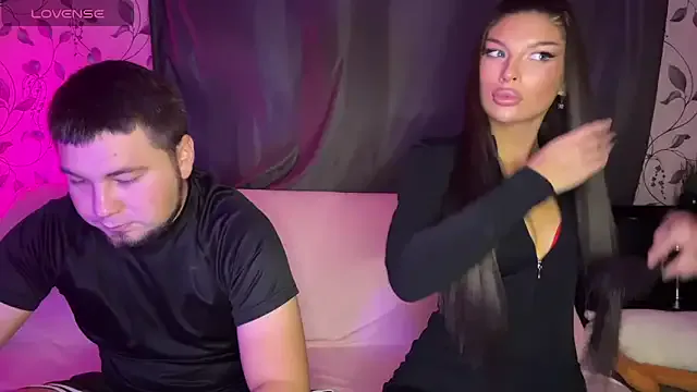 Girls: try live performances with matured performers, from dancing to quirks, in a variety of beautiful sex cams.