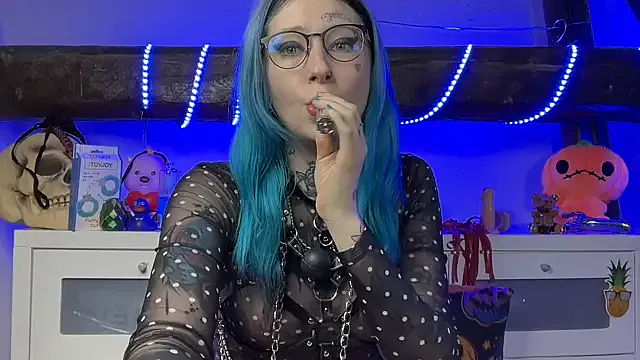 Coyemoo from StripChat