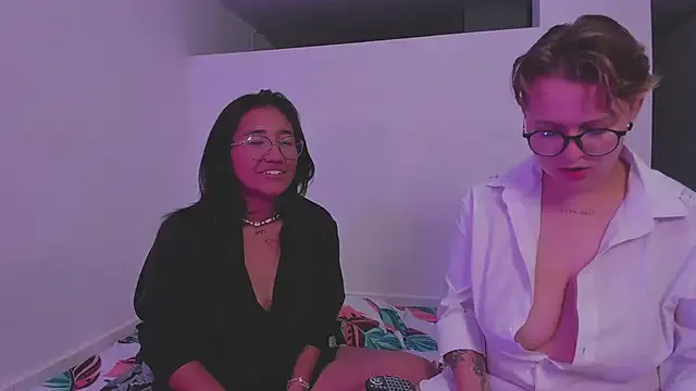 Girls: try live performances with matured performers, from dancing to quirks, in a variety of beautiful sex cams.