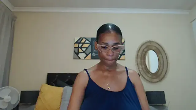 Creamyass22 from StripChat is Freechat