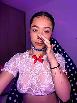 Crystal_Dluna from StripChat is Freechat