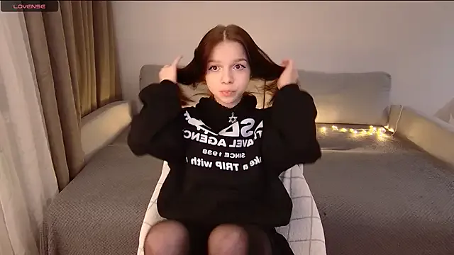 crystal_lilith from StripChat is Freechat