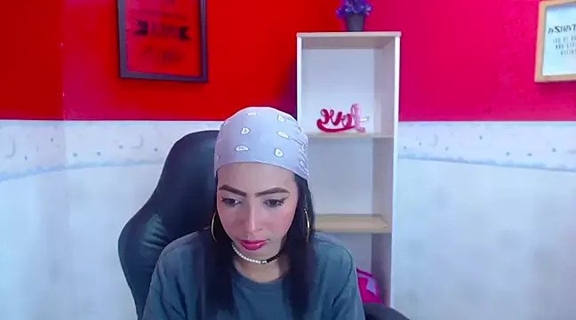 Girls: try live performances with matured performers, from dancing to quirks, in a variety of beautiful sex cams.