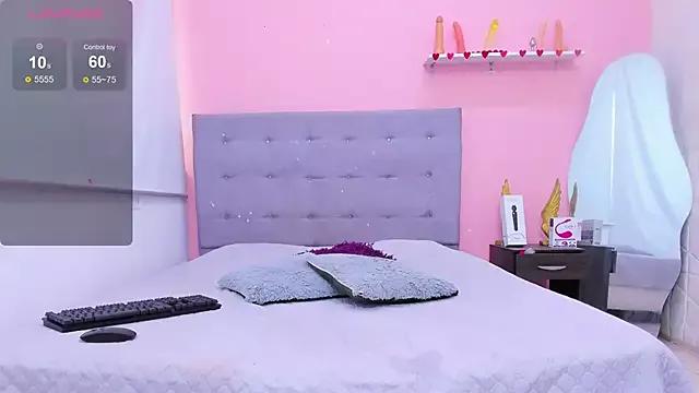 Girls: try live performances with matured performers, from dancing to quirks, in a variety of beautiful sex cams.