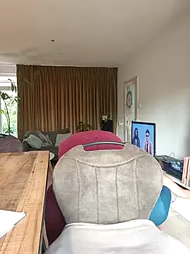 Cumtomama from StripChat