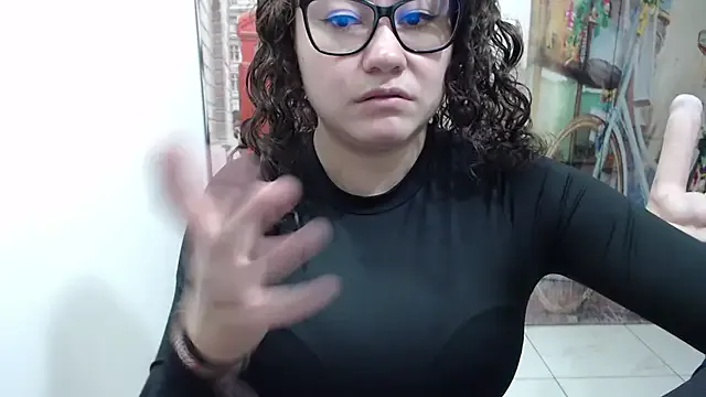 Girls: try live performances with matured performers, from dancing to quirks, in a variety of beautiful sex cams.