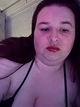 Curvaceouscarla from StripChat is Freechat