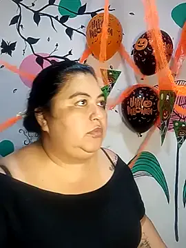 curvy_diva_ from StripChat is Freechat