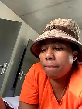 CurvyDesire1 from StripChat is Freechat
