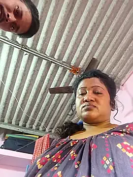 Cute-Swewty from StripChat is Freechat