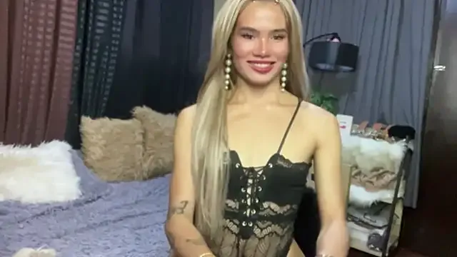 cute_vanessa12 from StripChat is Freechat